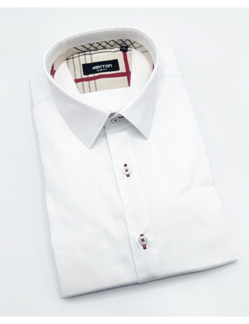 Chemise blanche imprimé rayé pliée