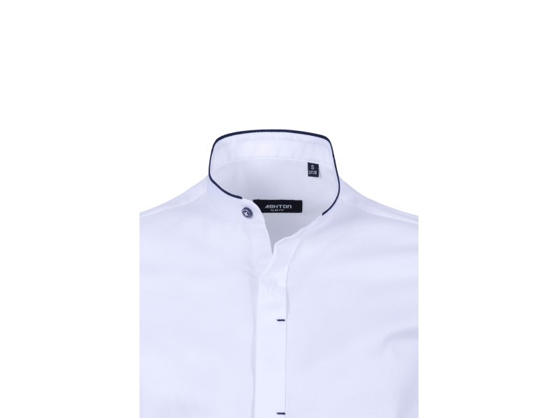 Chemise blanche détails noirs